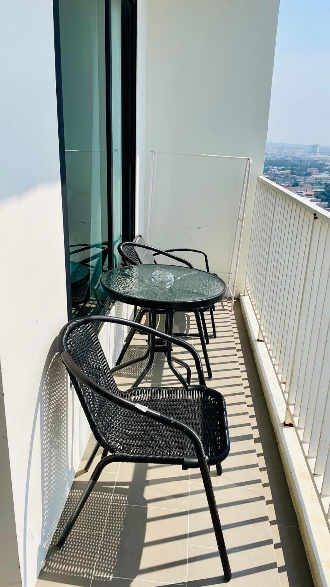 The Base 1 Bed 1 Bath Apartamento Pattaya Exterior foto