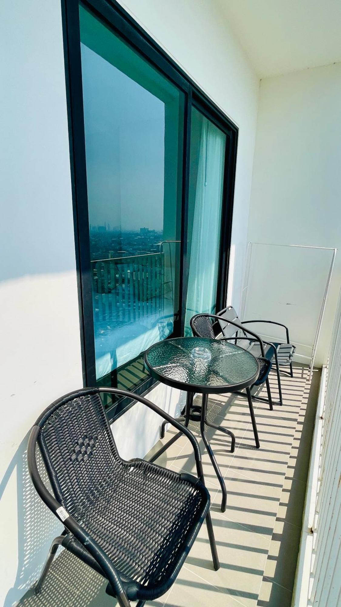 The Base 1 Bed 1 Bath Apartamento Pattaya Exterior foto